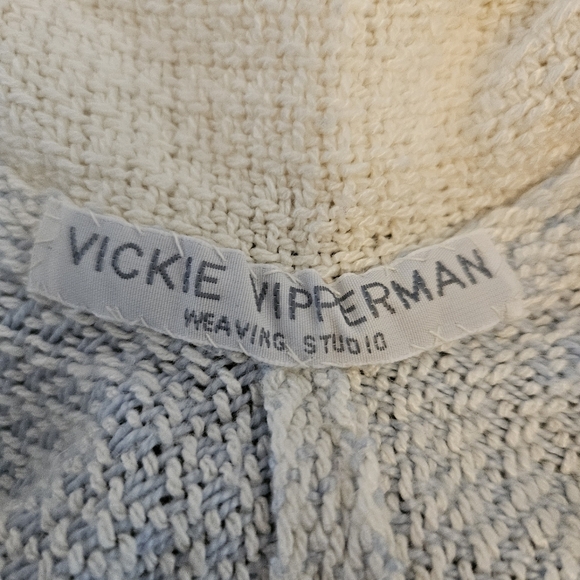 Vickie Vipperman Weaving Studio Riverlily Wrap Ivory & Blue - Picture 9 of 10